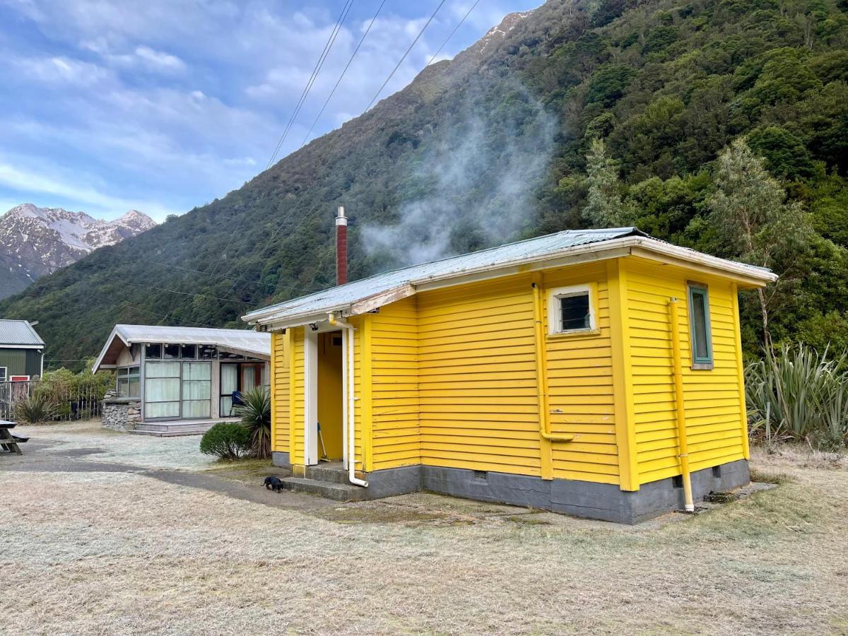 Basic, Super 'Cosy' Cabin In The Middle Of National Park And Mountains Apartment Otira Exterior photo