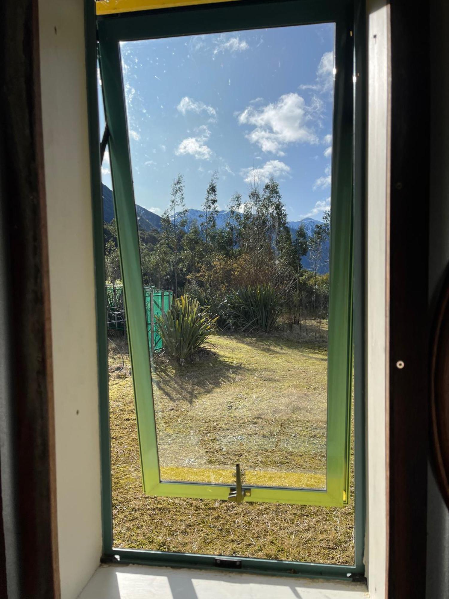 Basic, Super 'Cosy' Cabin In The Middle Of National Park And Mountains Apartment Otira Exterior photo