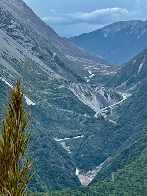 Basic, Super 'Cosy' Cabin In The Middle Of National Park And Mountains Apartment Otira Exterior photo