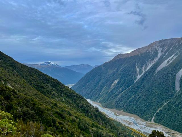 Basic, Super 'Cosy' Cabin In The Middle Of National Park And Mountains Apartment Otira Exterior photo